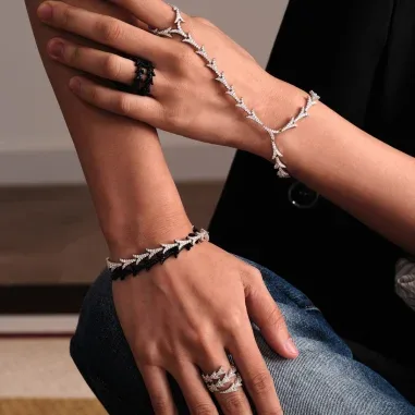 Bracelet Mulan Argent 925 et Zirconiums Noirs APM Monaco — vue 3