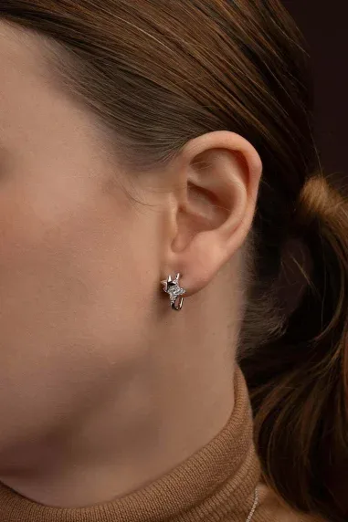 Boucles d'oreilles Météorites Carrées APM Monaco — vue 2