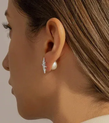 Boucle d'Oreille Météorites APM Monaco en Argent 925 et Perle — vue 3