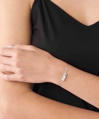 Bracelet Michael Kors Premium Ajustable Argent et Cristaux — vue 3