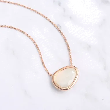 Collier APM Monaco Nacre et Cristaux - Ajustable — vue 3