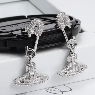 Boucles d'oreilles Épingle de Sûreté Vivienne Westwood — vue 3
