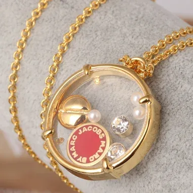 Collier Marc by Marc Jacobs - Disque Émail Rouge — vue 2